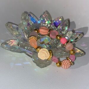 Elegant Pink and Gold Beaded Bracelet